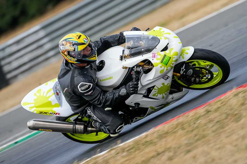 enduro digital images;event digital images;eventdigitalimages;no limits trackdays;peter wileman photography;racing digital images;snetterton;snetterton no limits trackday;snetterton photographs;snetterton trackday photographs;trackday digital images;trackday photos